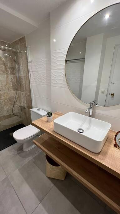 Apartamento Tres Habitaciones Con Vistas Al Mar En Roses Extérieur photo