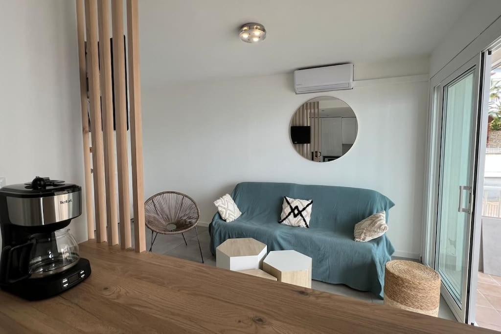 Apartamento Tres Habitaciones Con Vistas Al Mar En Roses Extérieur photo