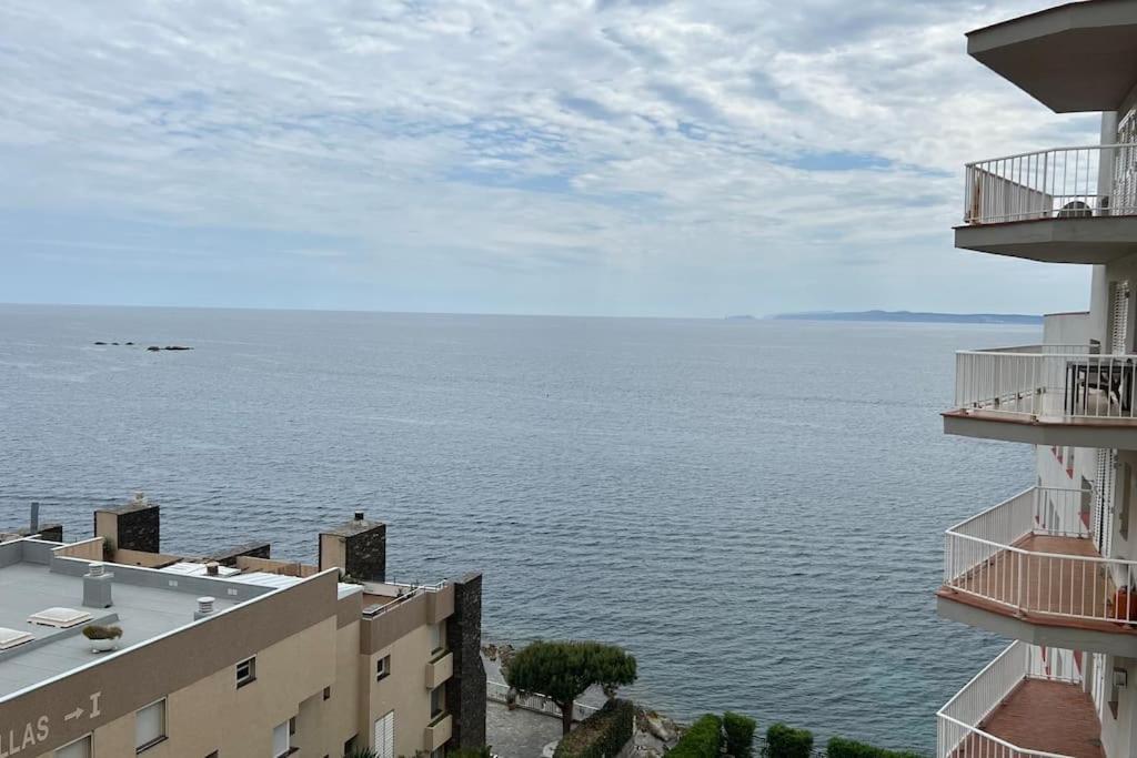 Apartamento Tres Habitaciones Con Vistas Al Mar En Roses Extérieur photo
