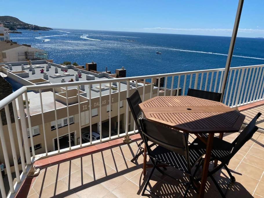 Apartamento Tres Habitaciones Con Vistas Al Mar En Roses Extérieur photo
