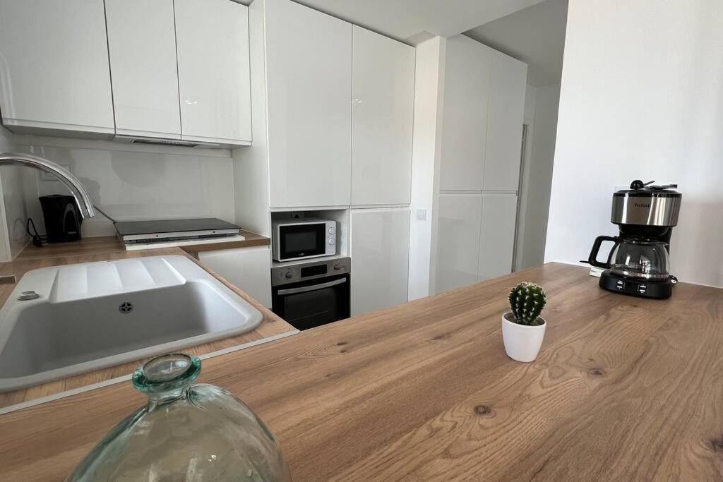 Apartamento Tres Habitaciones Con Vistas Al Mar En Roses Extérieur photo